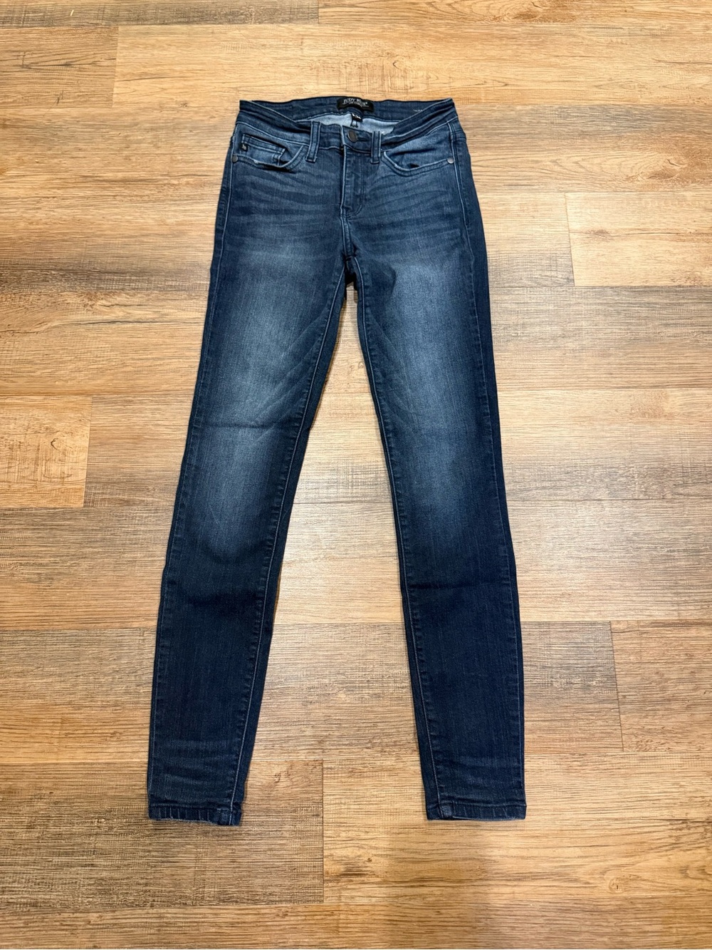 Judy Blue Indigo Skinny Jeans with Subtle Fade 3/26